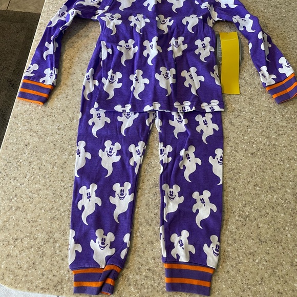 Mickey Halloween pajamas - Picture 2 of 6